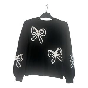 Market & Spruce Black Sweater with White Accents